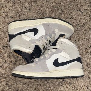 Jordan Kids Sneakers in Gray and Black